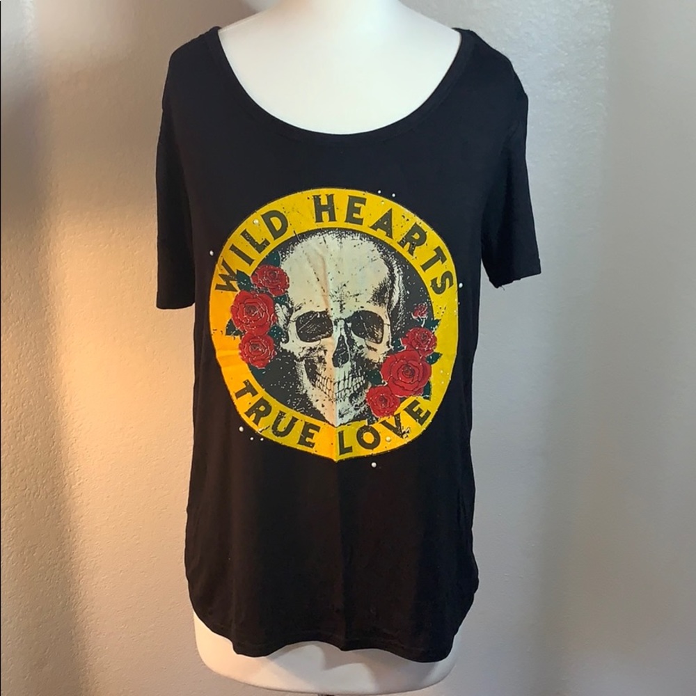 NWT electric pink soft black graphic tee LG